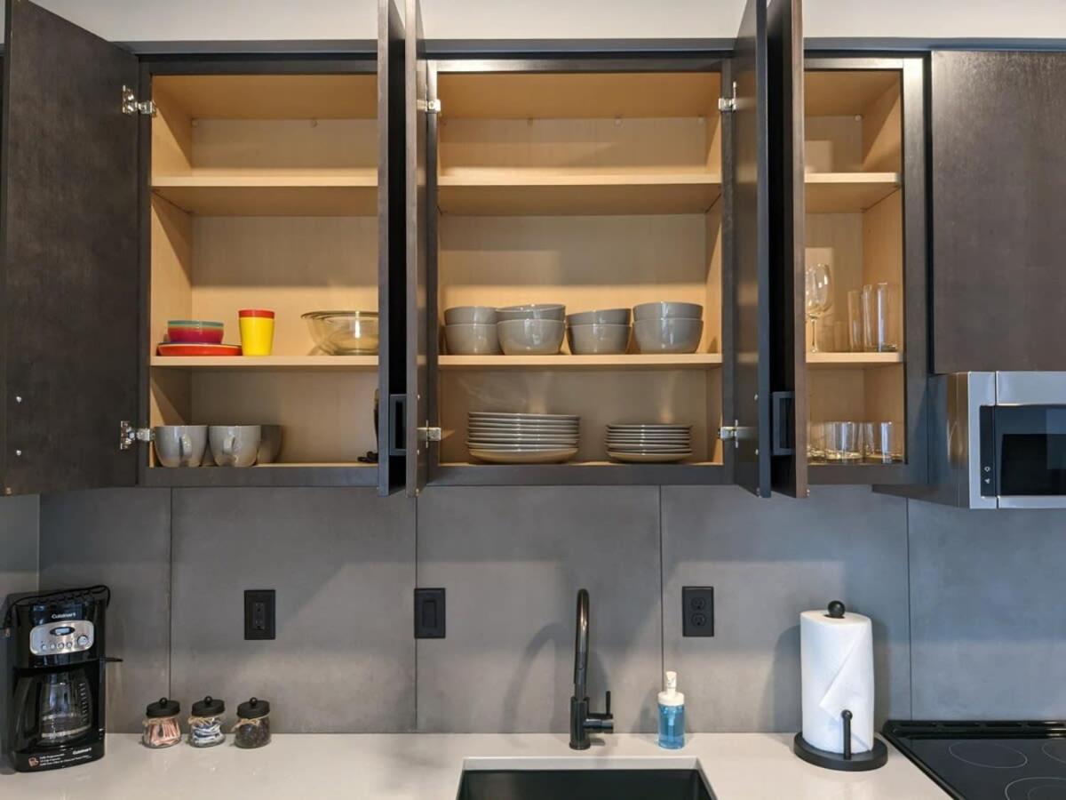 Modern Condo 210 Just Blocks From Lake Michigan Traverse City Buitenkant foto