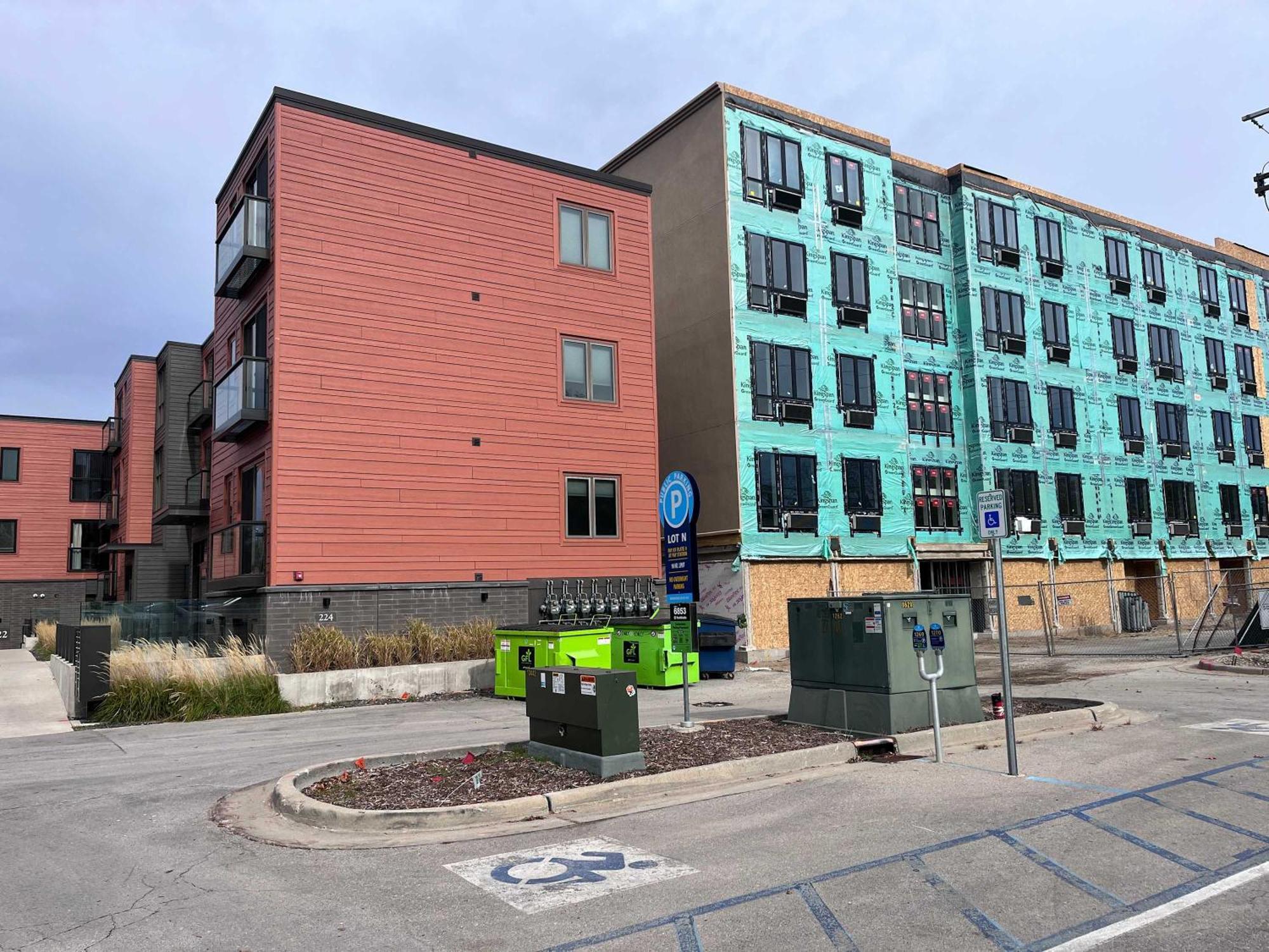Modern Condo 210 Just Blocks From Lake Michigan Traverse City Buitenkant foto